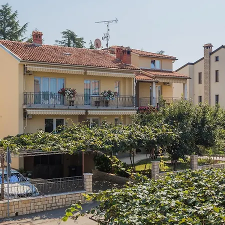Lägenhet Maria Poreč